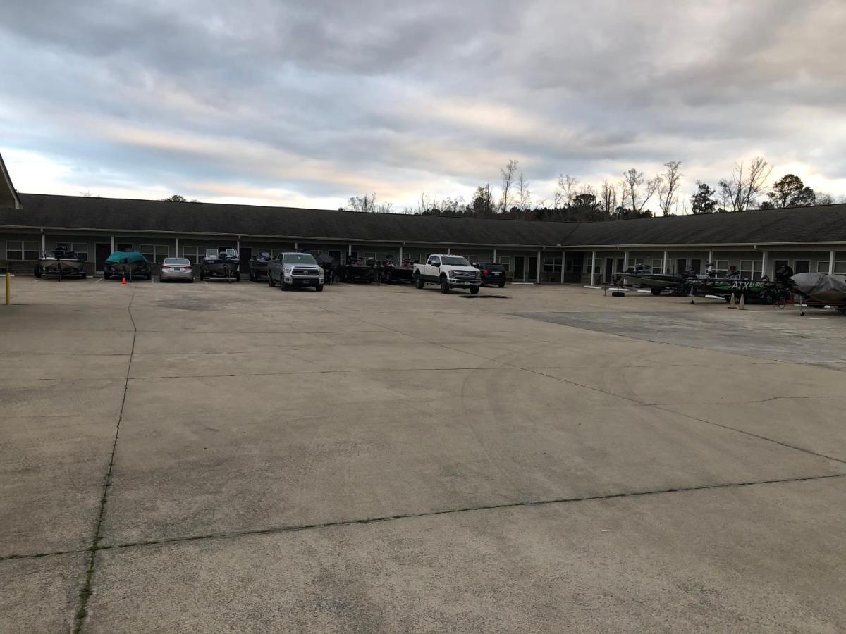 Weiss Lake Lodge Centre Екстер'єр фото