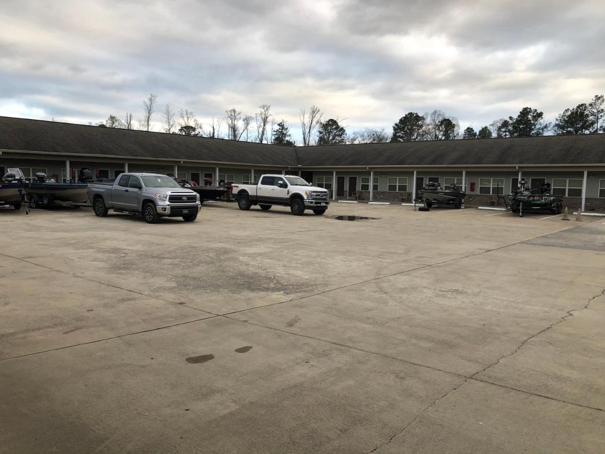 Weiss Lake Lodge Centre Екстер'єр фото