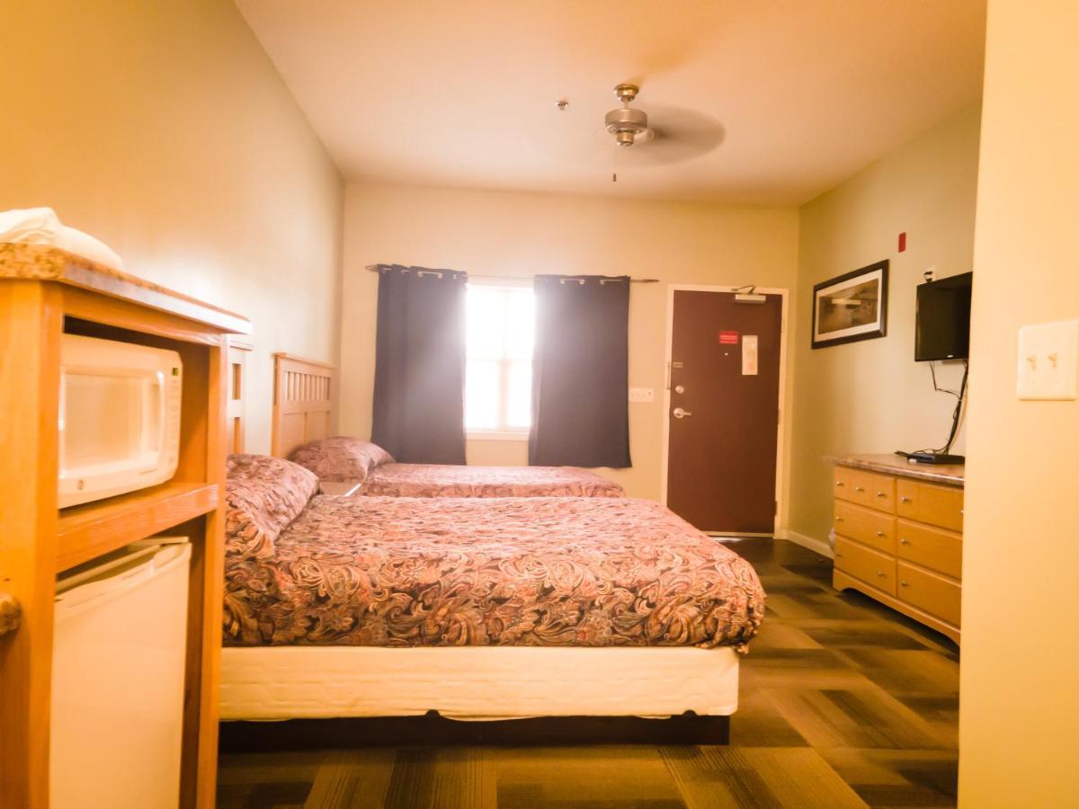Weiss Lake Lodge Centre Екстер'єр фото