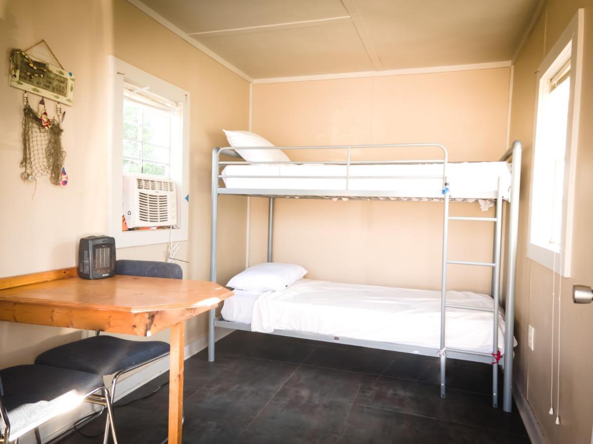 Weiss Lake Lodge Centre Екстер'єр фото