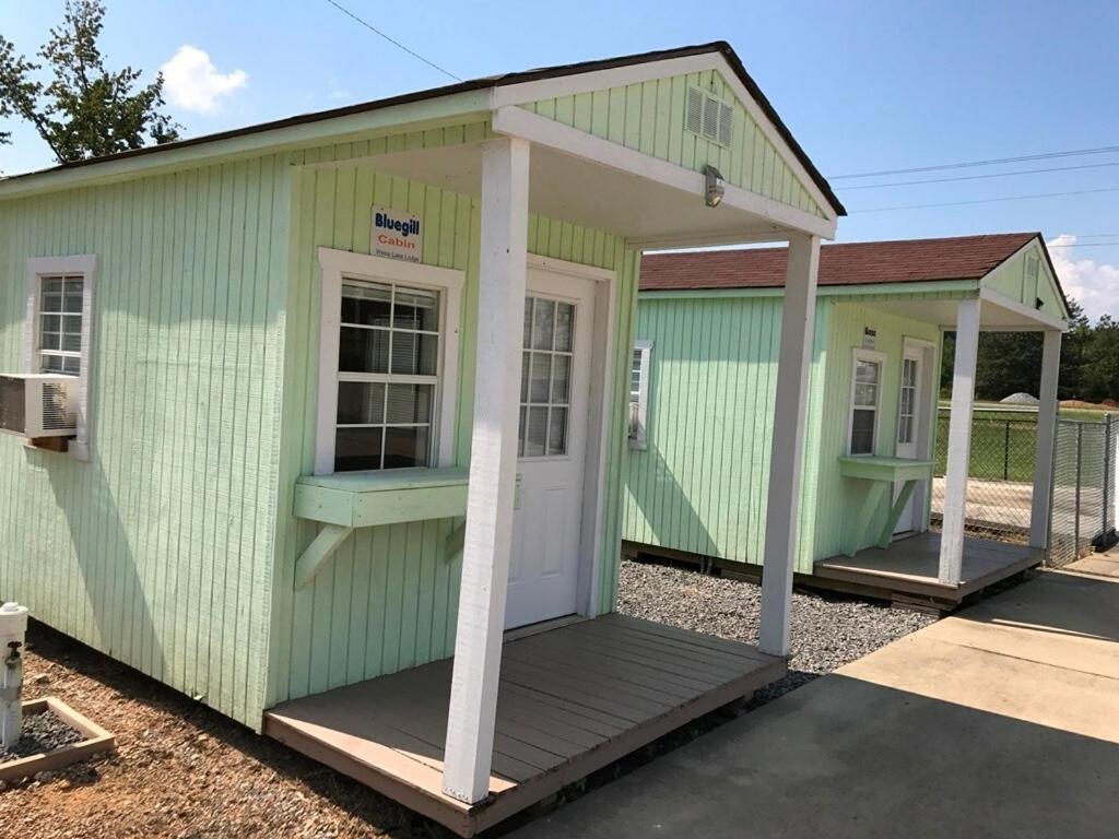 Weiss Lake Lodge Centre Екстер'єр фото